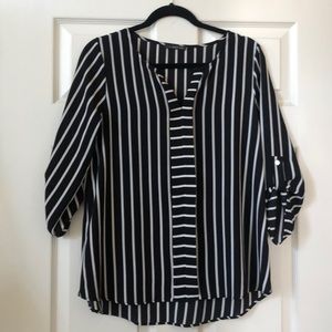 West Kei b&w stripe 3/4 sleeve blouse